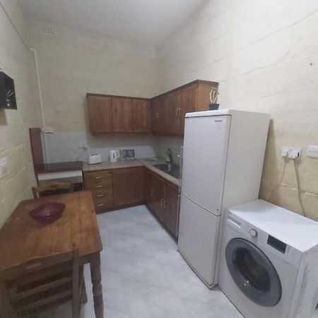 Three Apartment ビルグ エクステリア 写真